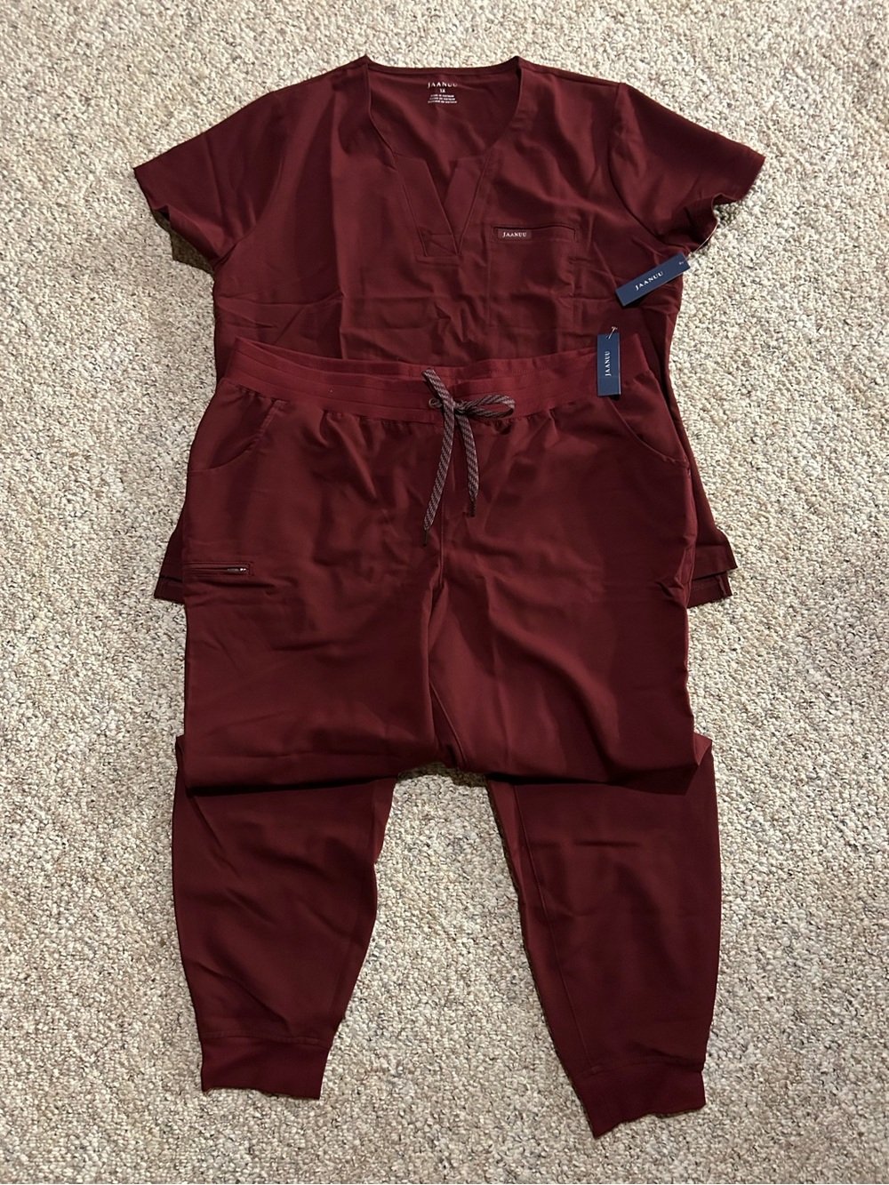 New Jaanuu Women's Maroon V-Neck Scrubs Set - Size 1X NWT